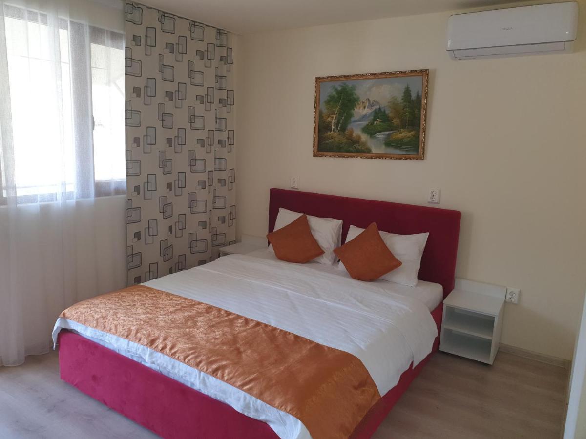 Pension Cuibul Viselor Băile Herculane Exterior foto